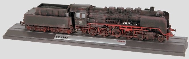 Model of the class 50 -- Weathered Birthday Locomotive