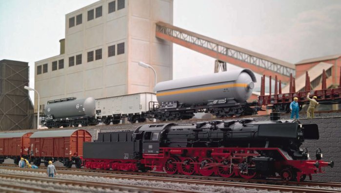 DB cl 50 Freight Steam Locomotive with Tender with Sound