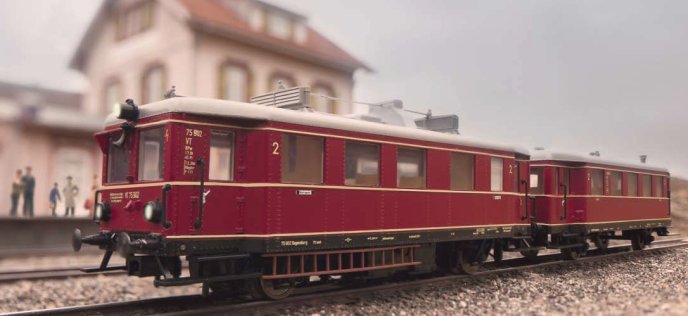 Dgtl DB Diesel Powered Railcar with a Trailer with Sound