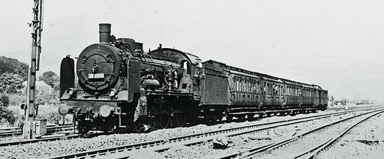 K.P.E.V. Class P8 Steam Locomotive w/Tender.