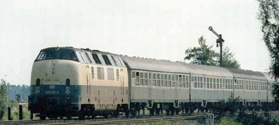 DB class V 220 Heavy Diesel Locomotive (EX)